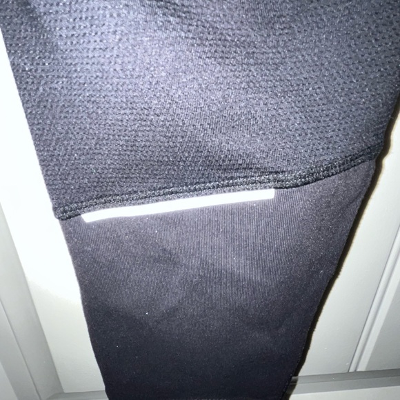 Athleta Black Skirted Crop Leggings, ruched sides, reflective markings, Small - Picture 4 of 9